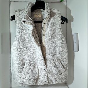 Thread & Supply Cream Fleece Vest